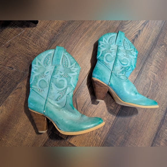 Very Volatile Shoes - Turquoise Western Ankle Boots